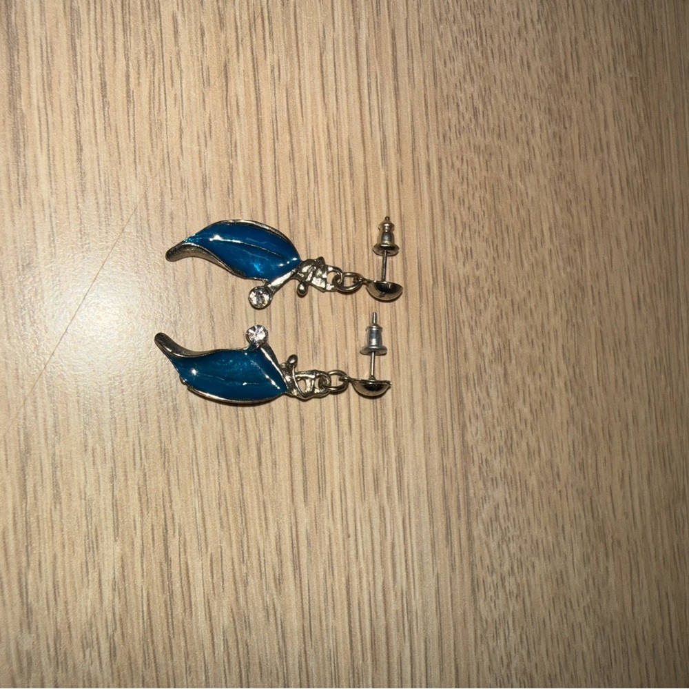 Blue and silver leaf Earrings